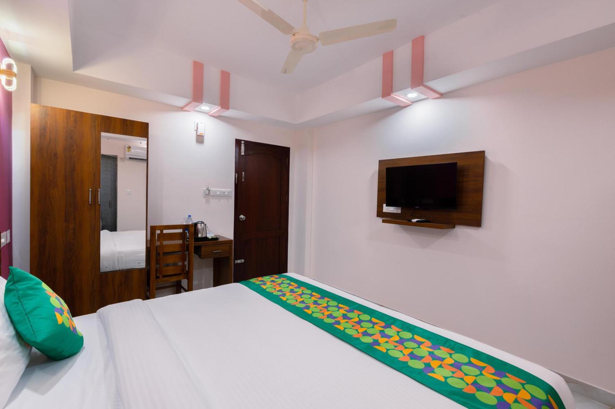 Treebo Airsuite Airport Hotel Kochi Exterior photo