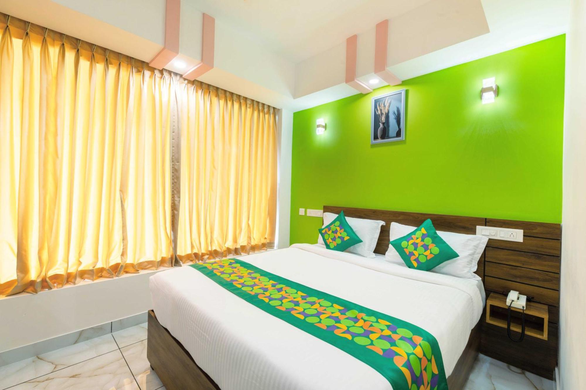 Treebo Airsuite Airport Hotel Kochi Exterior photo